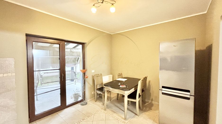 VILĂ DEOSEBITĂ ÎN CARTIERUL PLANETELOR, GIROC – ZONĂ REZIDENȚIALĂ LINIȘTITĂ - Poză 12