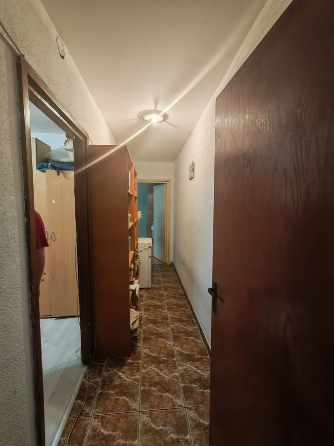 Apartament 3 camere, Brancoveanu, zona Covasna. Loc parcare. - Poză 10