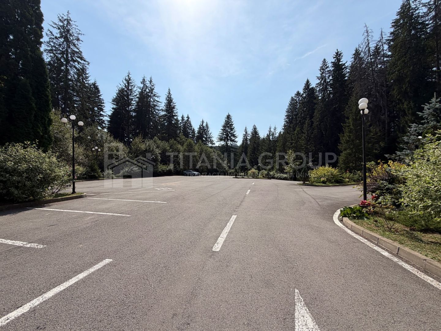 Hotel 4 stele, complet echipat, 85 camere, teren 5000 mp - Predeal - Poză 26