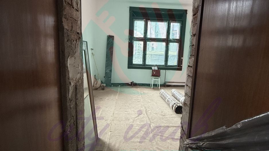 Apartament boieresc partial renovat - Poză 13
