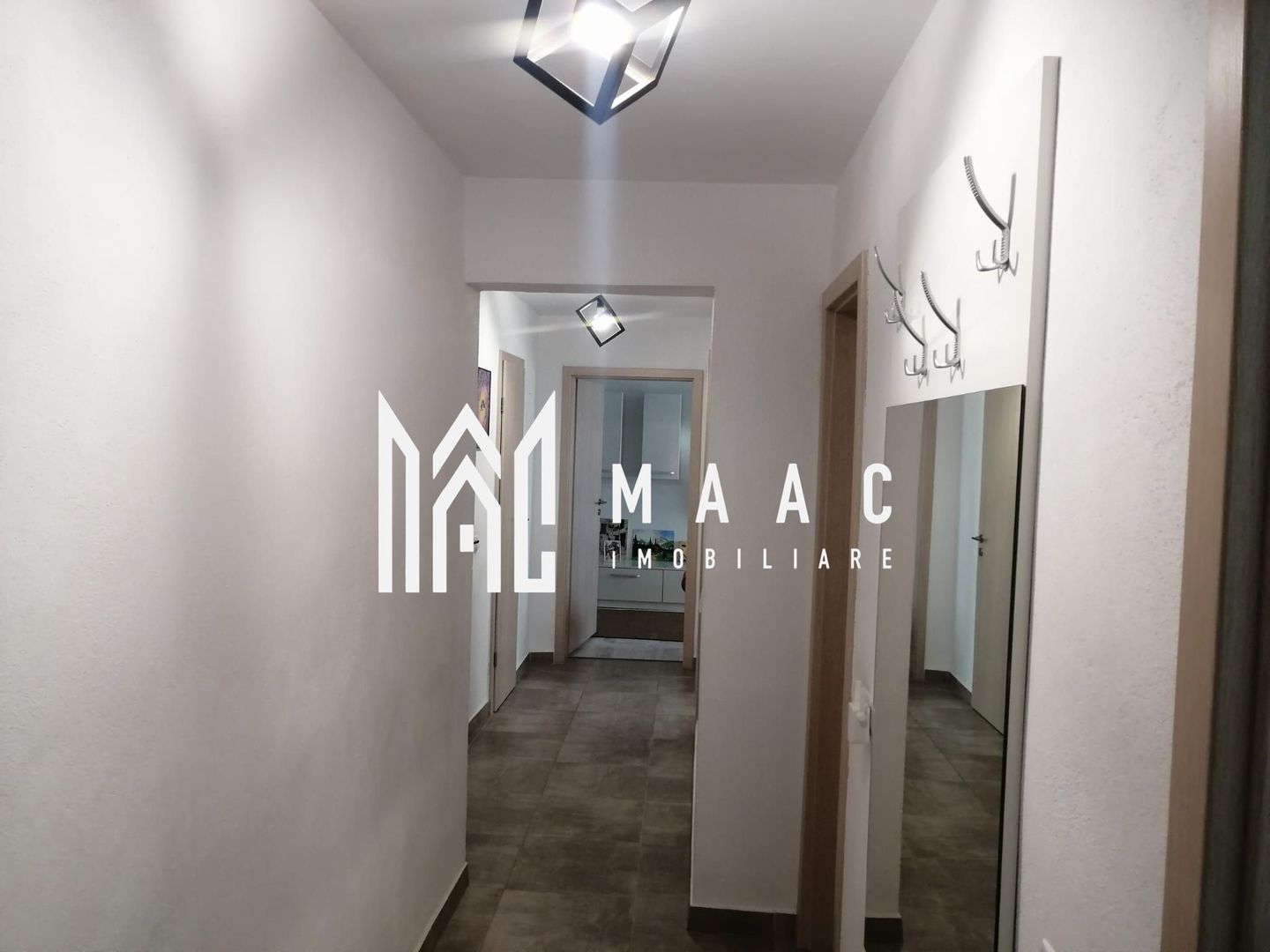 Apartament 3 Camere | Decomandat | Balcon | Pivnita | 63 MPU - Poză 9