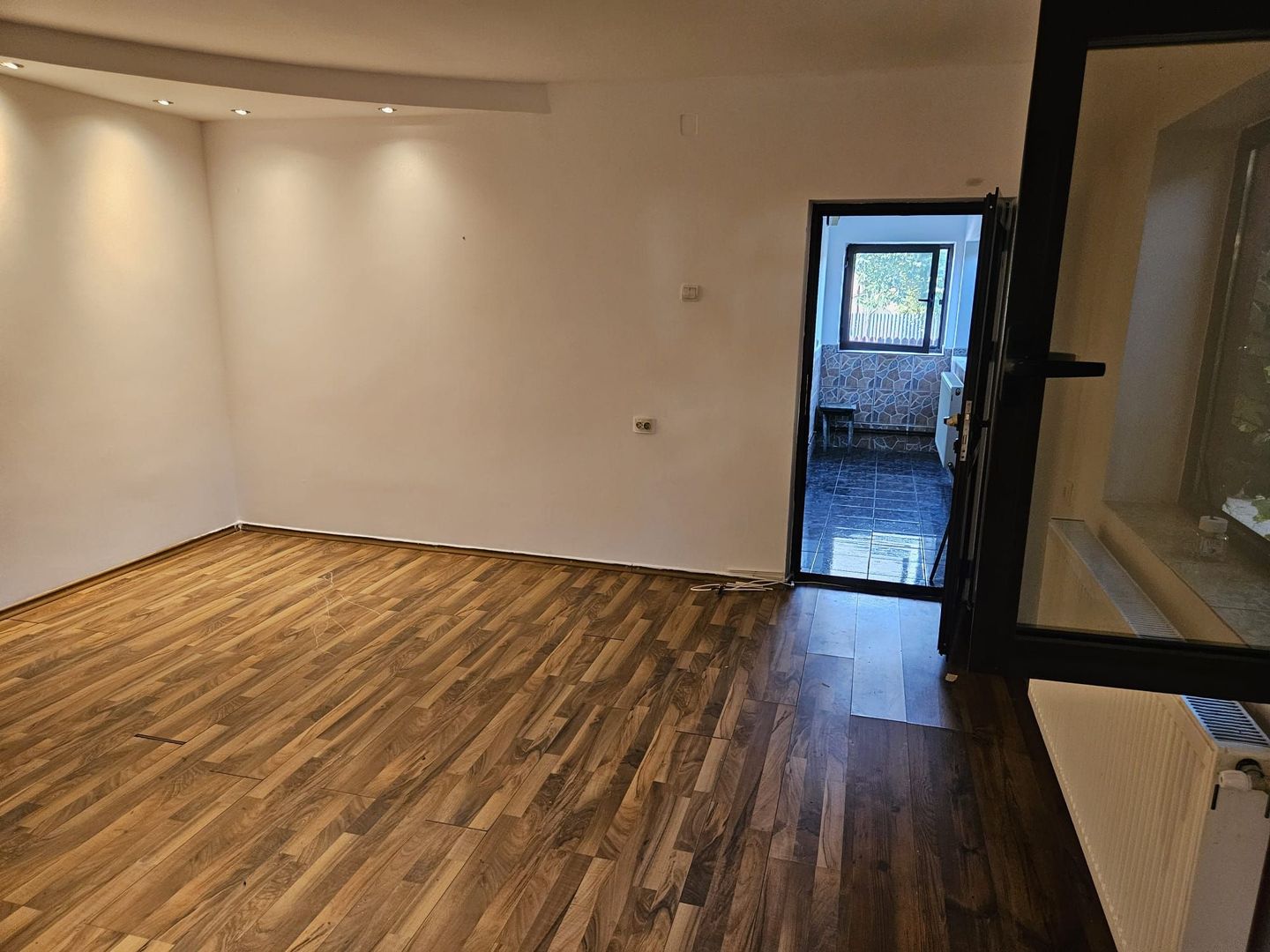 Inchiriere casa nemobilata, Stefanesti - Golesti - Poză 14