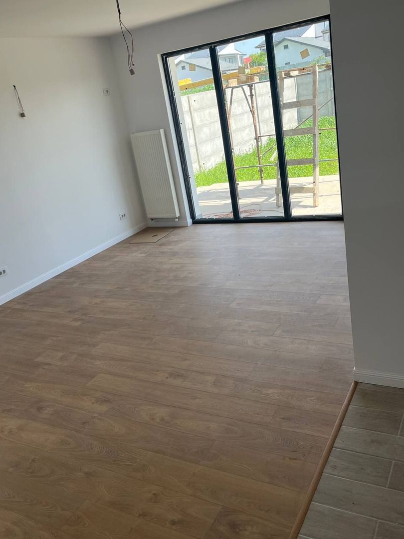 De vanzare casa vila moderna 4 camere Berceni - Poză 12