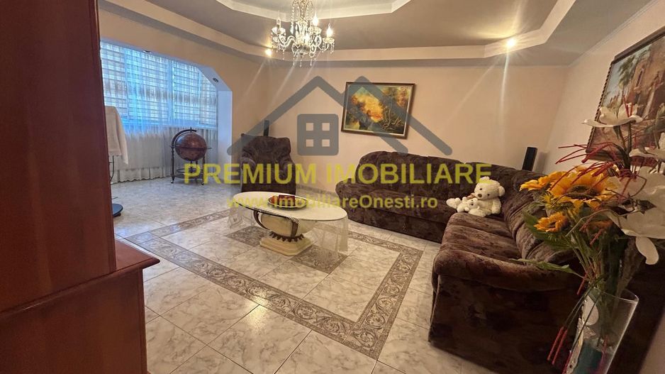 Apartament cu 3 camere zona mal - Poză 1