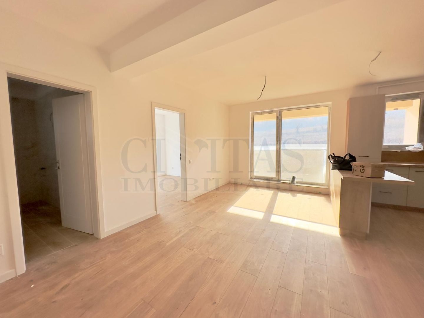 0% Comison 2 camere bloc nou 2023, 45 mp, aproape de Terra - Poză 2