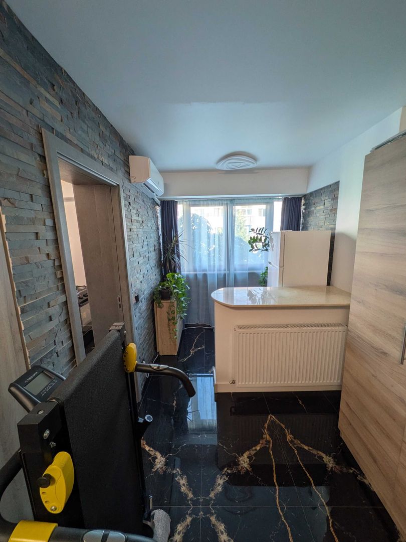 Garsoniera renovata in bloc 1980 Favorit, Drumul Taberei - Poză 2