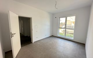 Bloc la asfalt. Decomandat. Etaj 1. Loc de parcare. - Poză 6