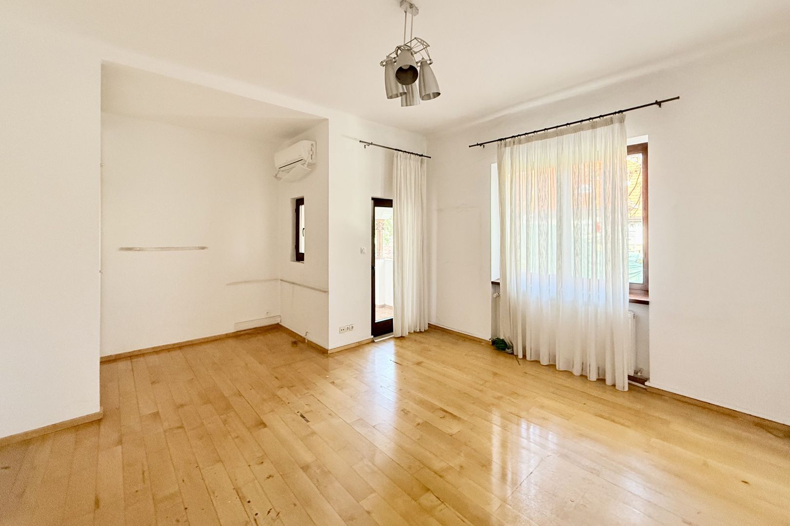 Vilă superbă | Cotroceni | 8 camere terasă și grădină - Poză 10