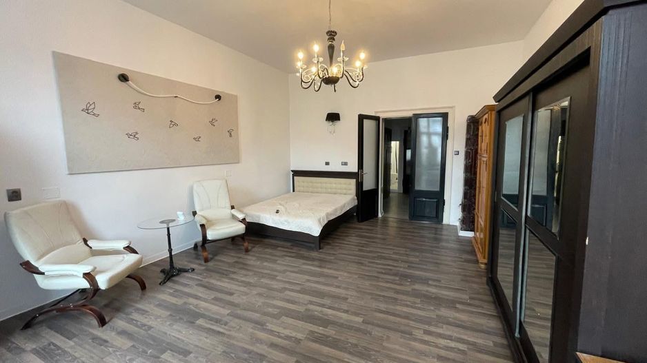 Apartament cu 2 camere | Bulevardul Eroilor | Locație ultracentrală - Poză 2