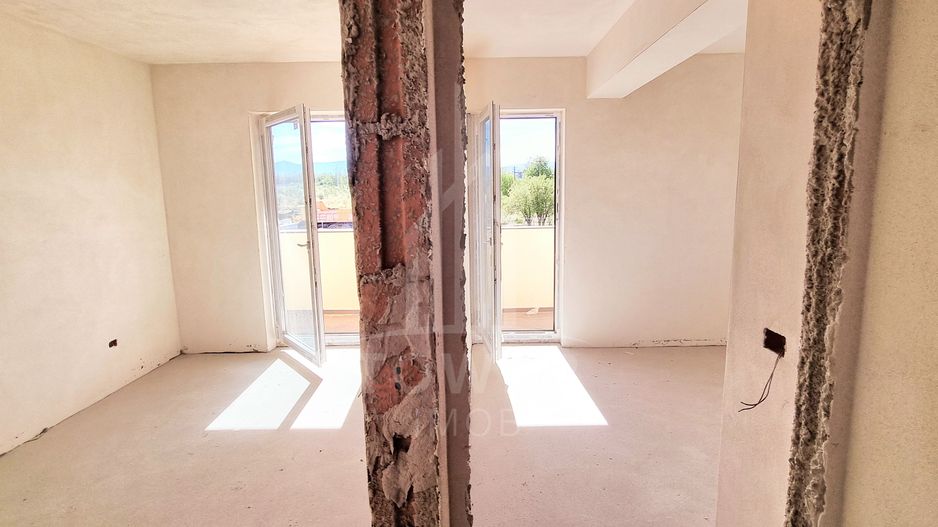 De Vânzare - Apartament 3 camere - Etaj 1 - Poză 5