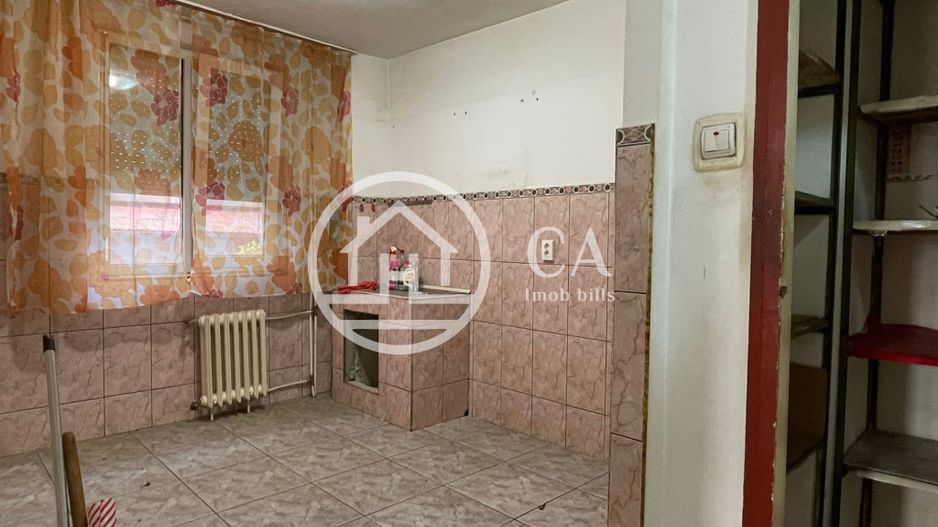 Apartament de vânzare cu 3 camere în zona Nufarul, Oradea - Poză 10