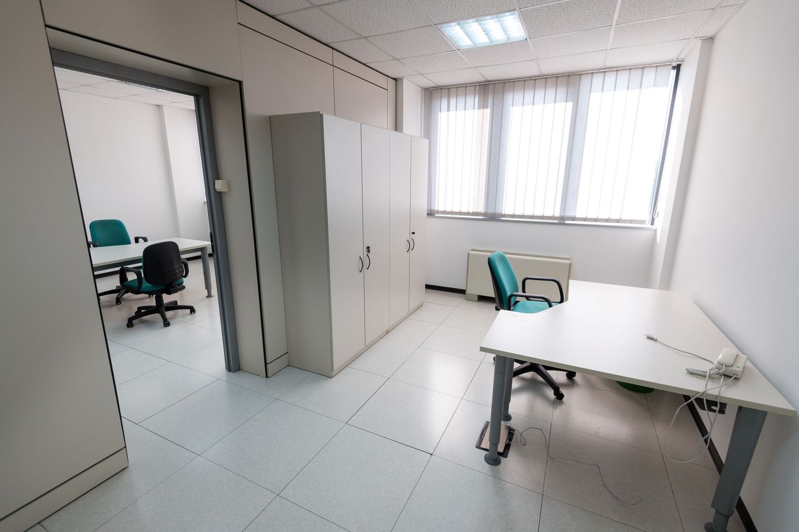 Cladire comerciala birouri Lugoj - Poză 4