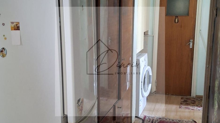 Apartament 4 camere de vanzare Titan Ozana I etaj 4/4 - Poză 16