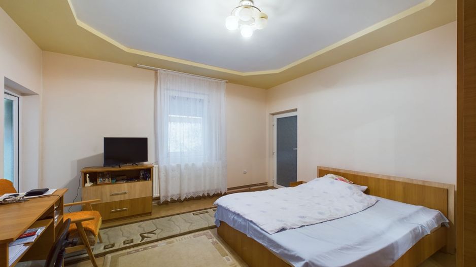 Casă pe un nivel in Pișchia - Poză 4