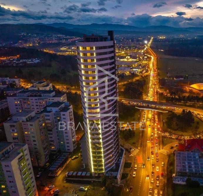 Penthouse 210mp, 5 camere, 4 terase, 3 bai,  West City Tower - Poză 1