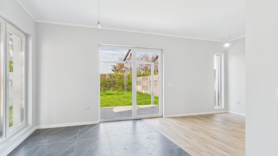 Casă Nouă si Modernă în  Remetea Mare - Poză 1