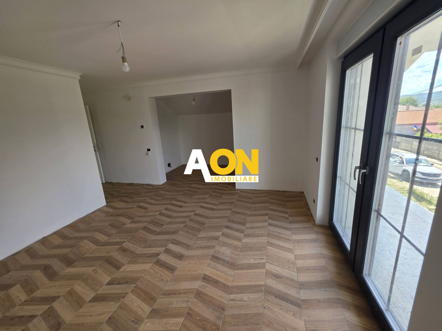 Casă nouă, impozantă,  6 camere, 1346 mp teren, Bărăbanț - Poză 32