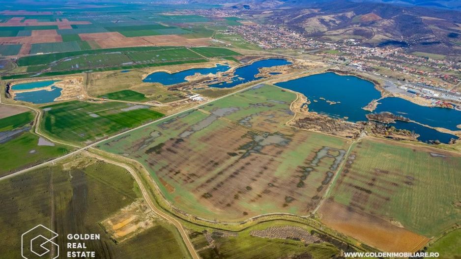Teren intravilan, 5000 mp, langa lacul Ghioroc - Poză 5