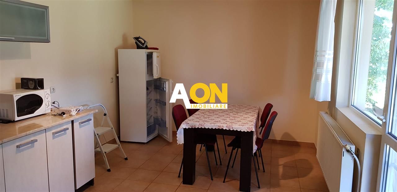 Casă de închiriat, 3 camere, cu terasă și garaj, Partoș - Poză 11