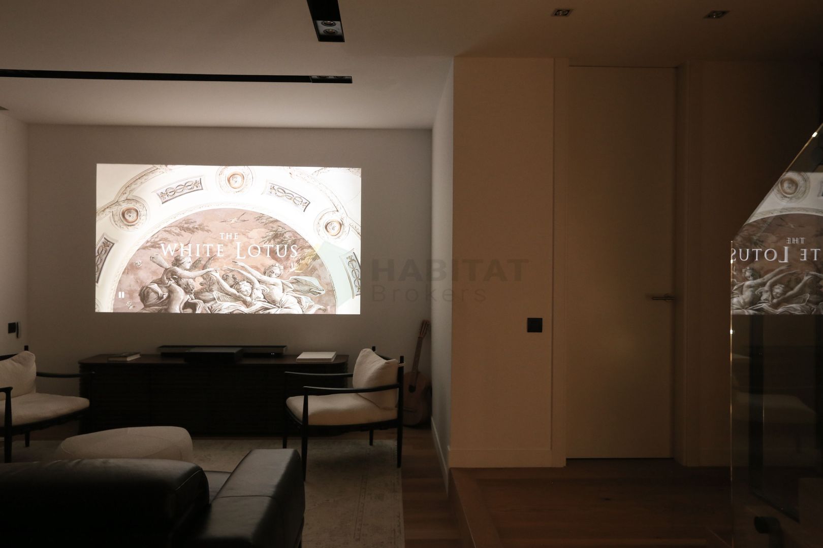 Eleganță pură într-un ansamblu exclusivist – Vilă complet mobilată AMBER GARDEN - Poză 6