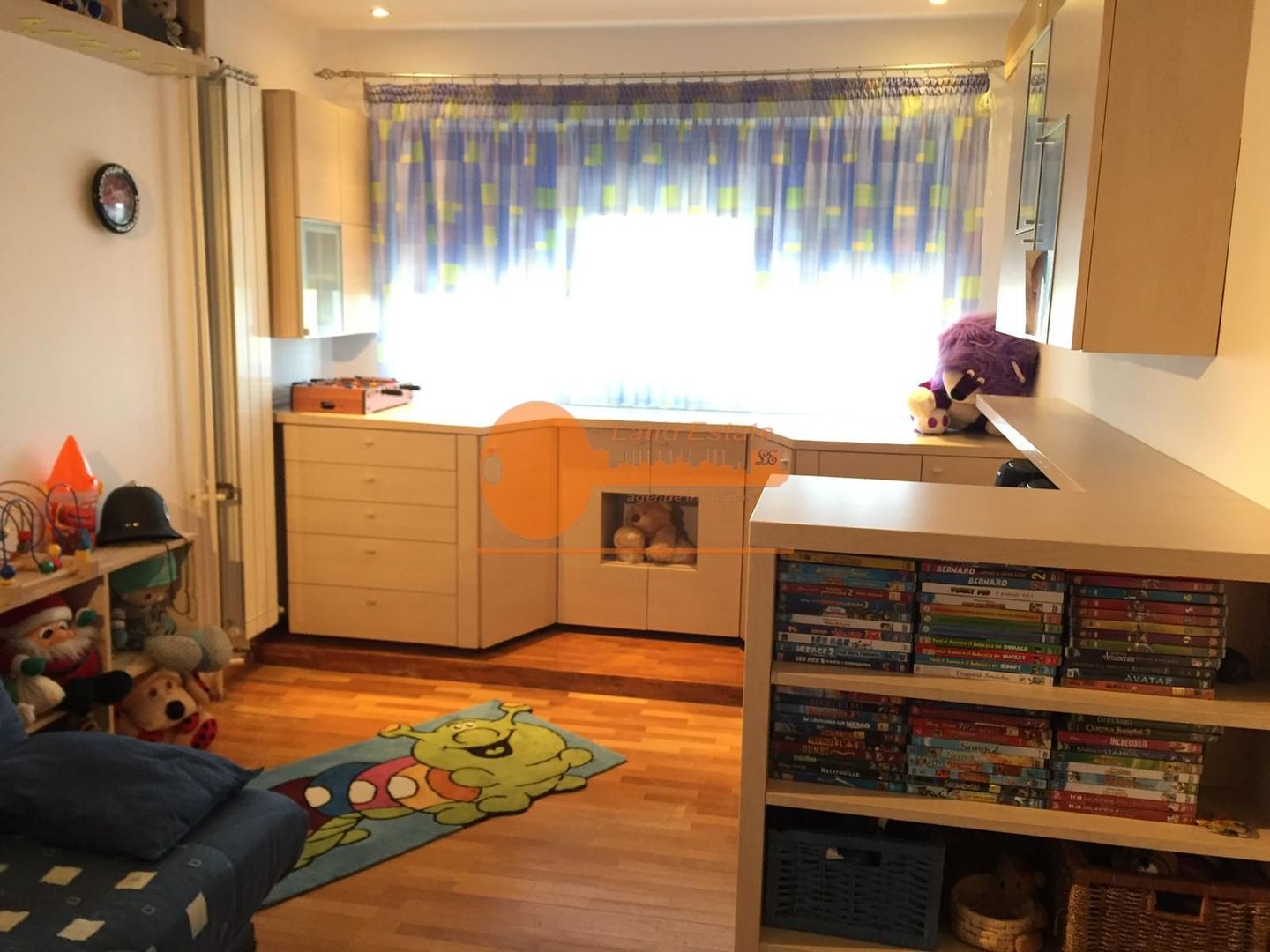 Vanzare 3 camere Vacaresti ( bloc 1985-aproape de metrou ) - Poză 37