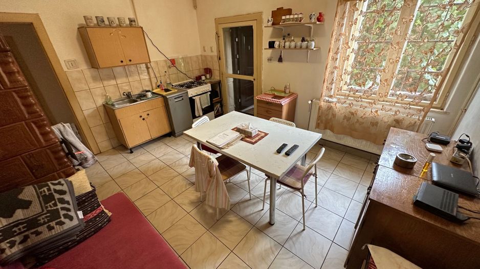 Casa zona Bălcescu teren 1082 mp - Poză 18