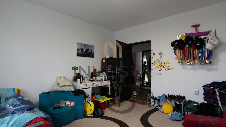 DE VANZARE CASA CU 4 CAMERE BUNA ZIUA - Poză 10