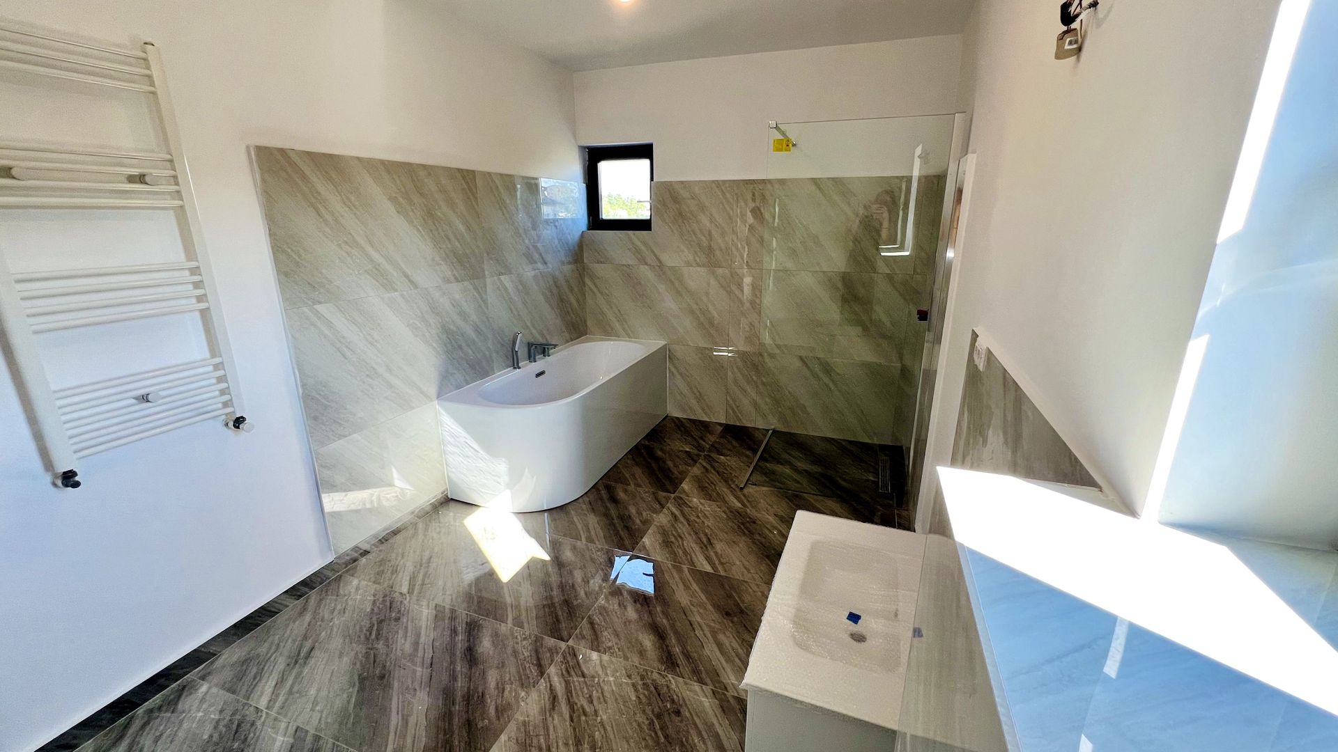 Vilă duplex 180 mp utili + terasă 50 mp | teren 300 mp | Bragadiru | - Poză 6