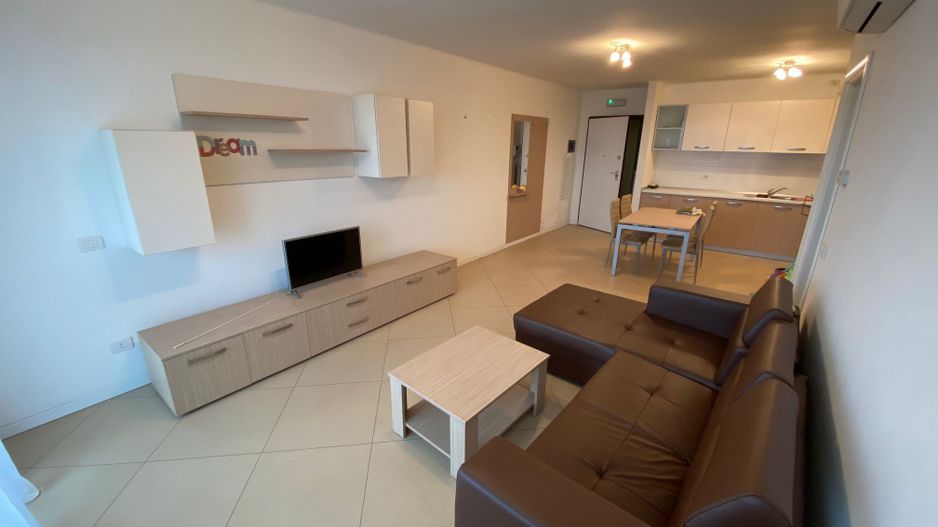 Apartament cu 3 camere   în zona Ultracentral - Poză 1