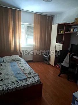 Apartament 3 camere Lipovei etaj 2 cu centrala - Poză 4