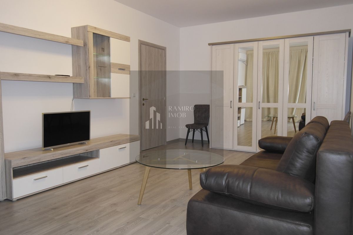 2 camere decomandat/Cartier Solar/ 64 mp/parcare subterana - Poză 1