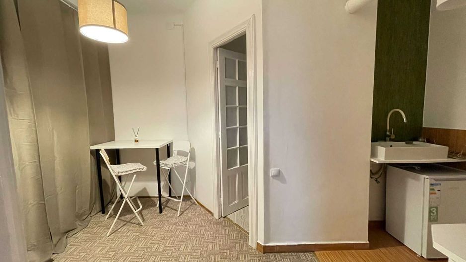 Apartament 2 camere în vilă cu grădină - Poză 4