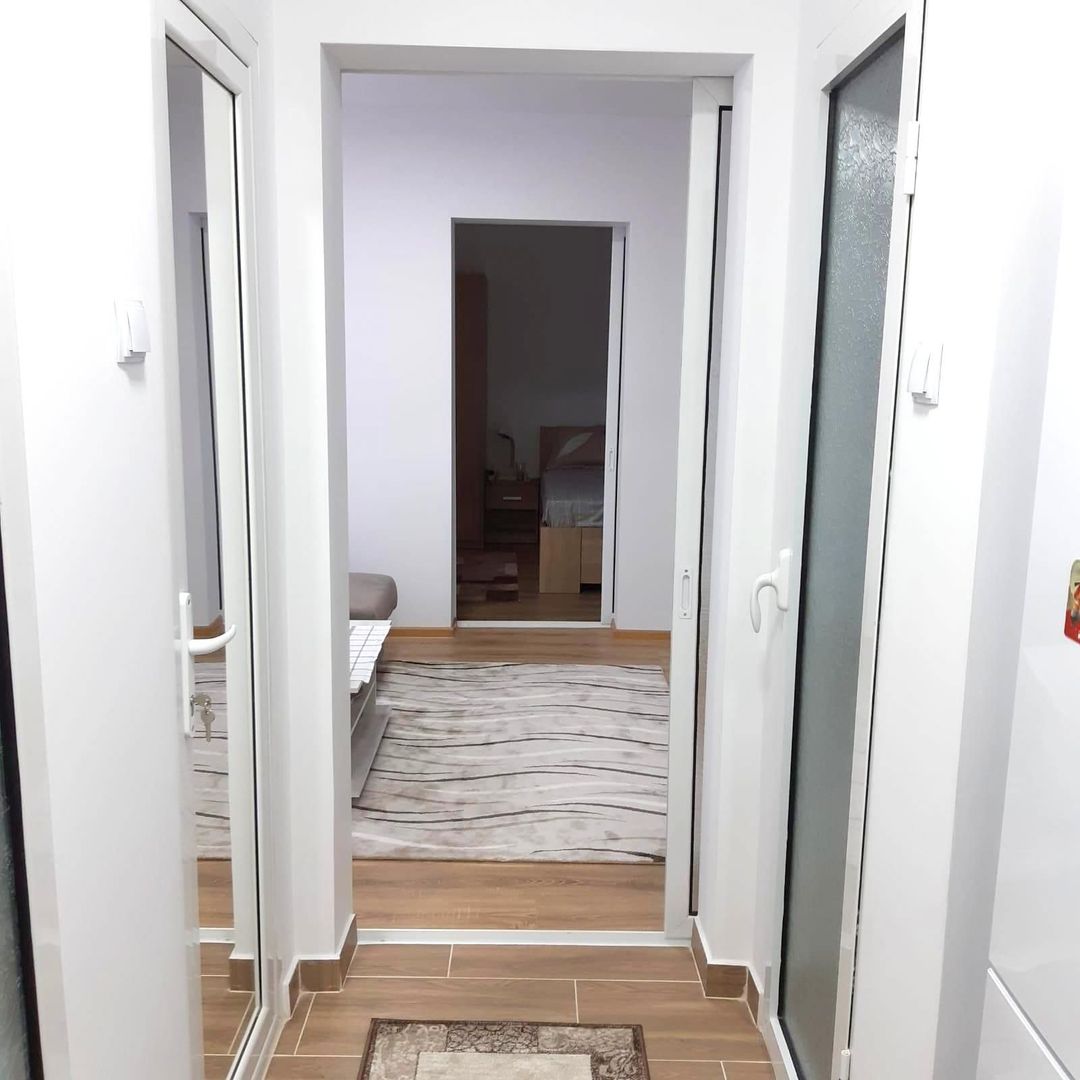 De inchiriat apartament cu 2 camere Micro 19, etaj 1, 350 euro - Poză 6