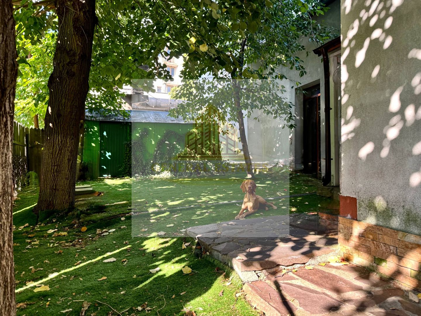 Spre Vânzare Proprietate remarcabilă cu 6 camere în inima Iașului ! - Poză 15