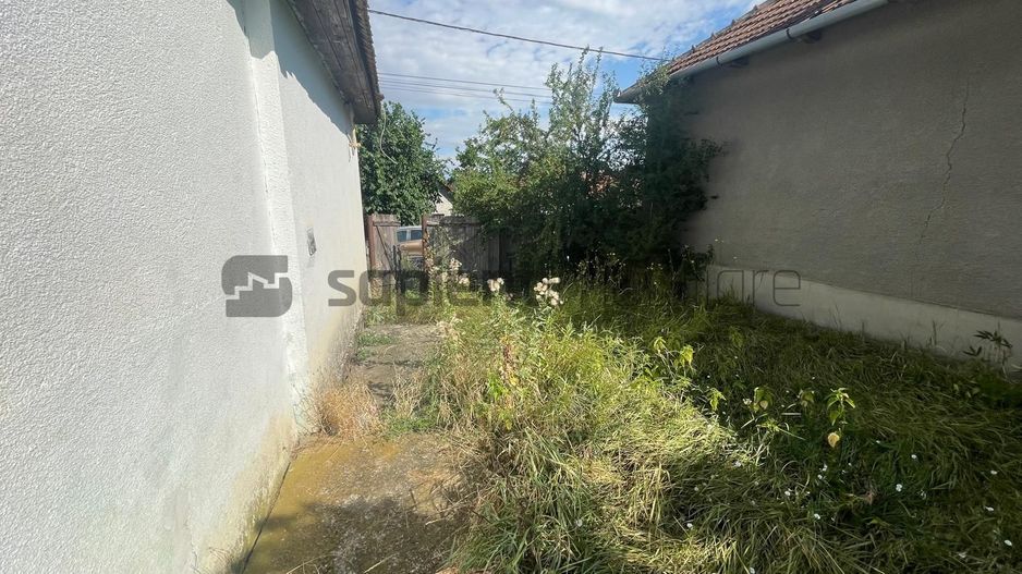 Casă bătrânească in Mierlău | Teren 2.000 mp | 20 min de Oradea - Poză 3