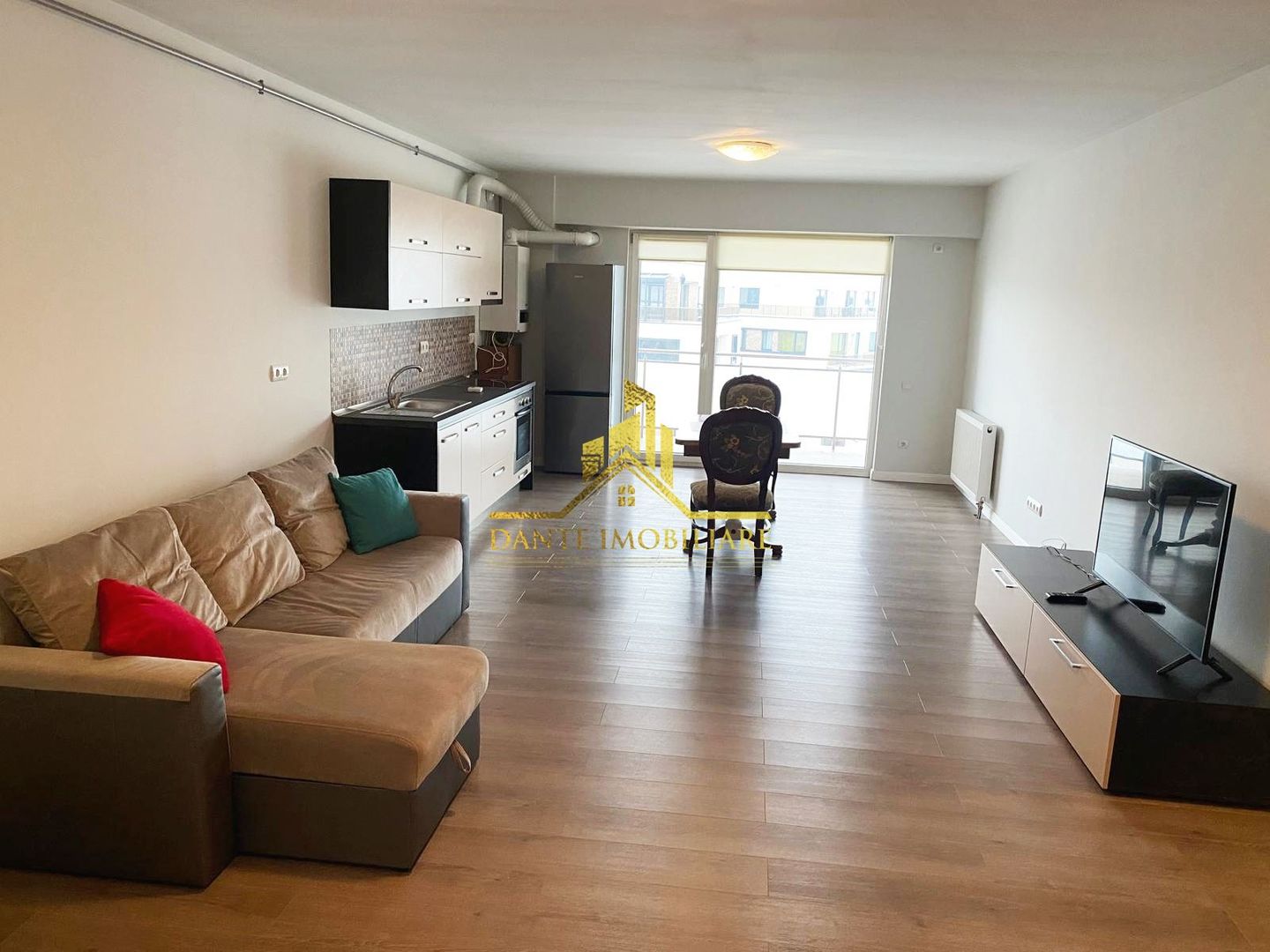 2 camere, modern, bloc nou, terasa, parcare, Centru, Bosch , NTT Data - Poză 1