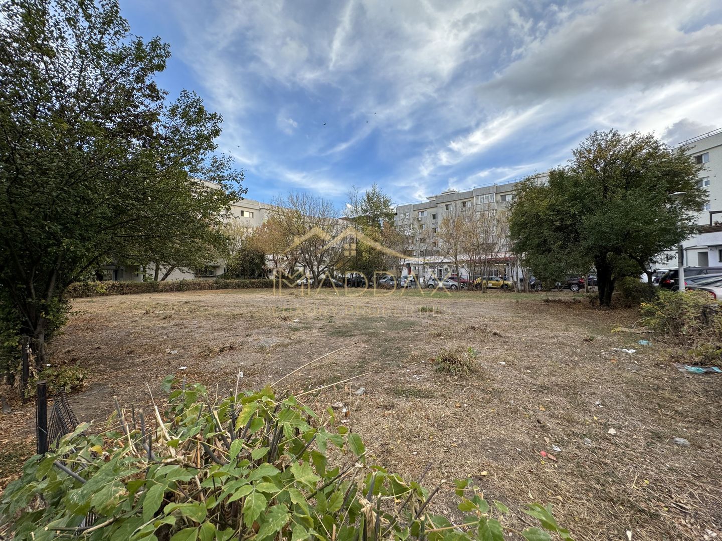 Teren Intravilan ***1155mp*** 2S+P+2E+3R // zona Aviației - Poză 1