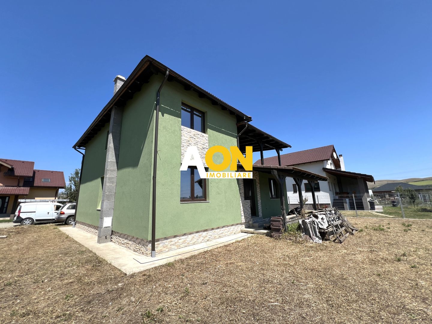 Casa individuala cu 4 camere, 2 bai, terasa, 800mp teren, Sp+P+1E - Poză 2
