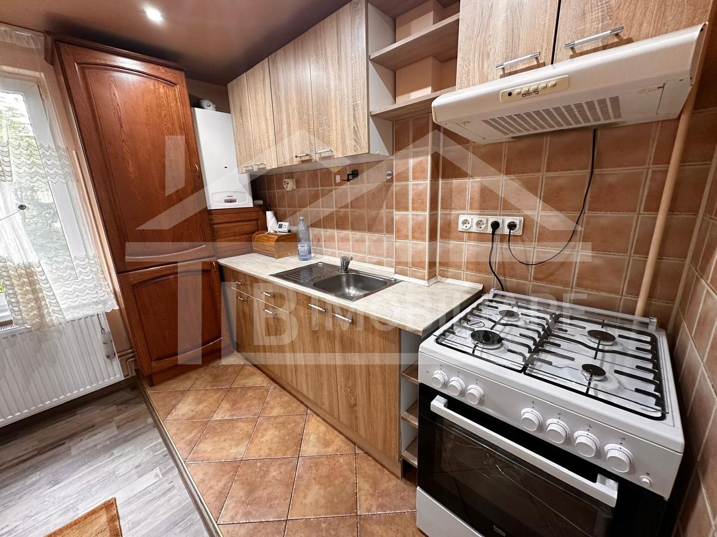 Apartament de 3 camere, 70mp,parcare, decomandat, Zona Kaufland - Poză 8