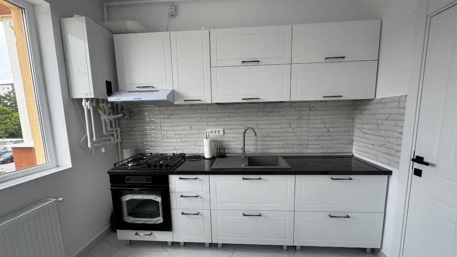 AP. 3 CAMERE BLOC NOU - CENTRALA, BUCATARIE INCHISA,PARCARE INCLUSA, - Poză 4