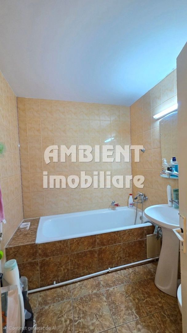 Apartament 3 camere, ETAJ 3, VASLUI zona FEROVIARI; - Poză 6