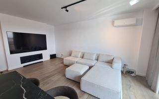 Iris Armoniei - Apartament cu 2 camere la ultimul nivel cu parcare privata - Poză 1