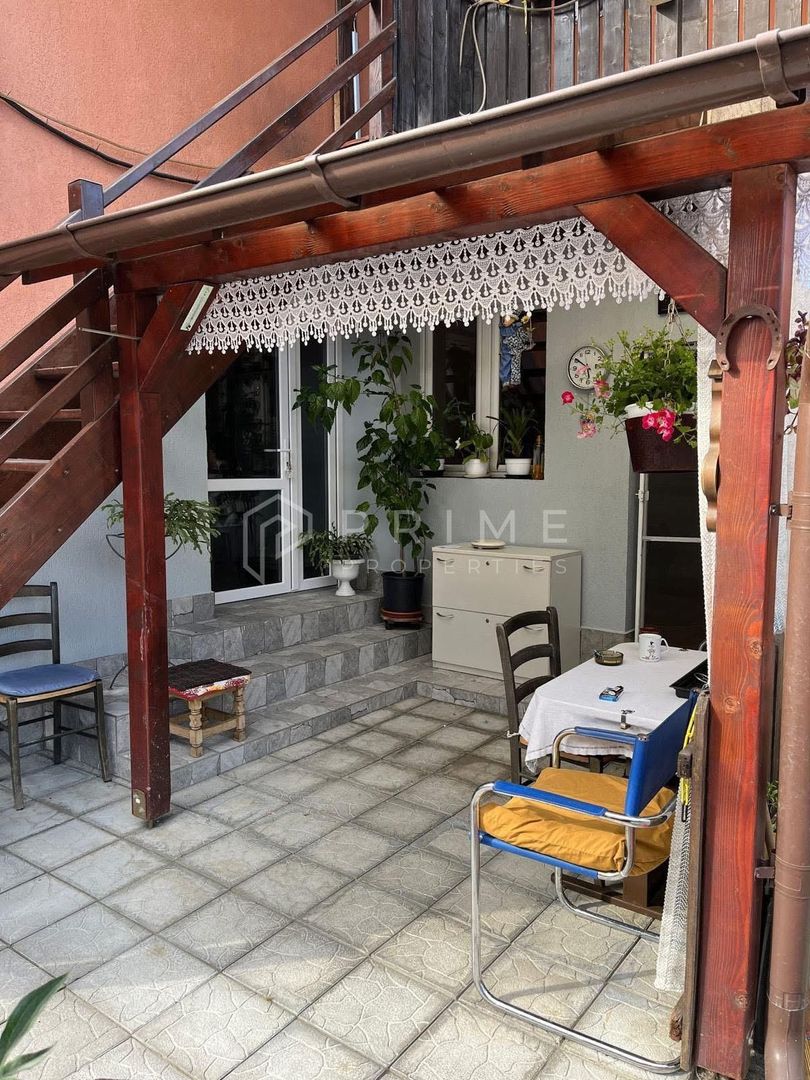 Casa cu front stradal,  7 Noiembrie, ideala clinica/cabinet/locuinta - Poză 2