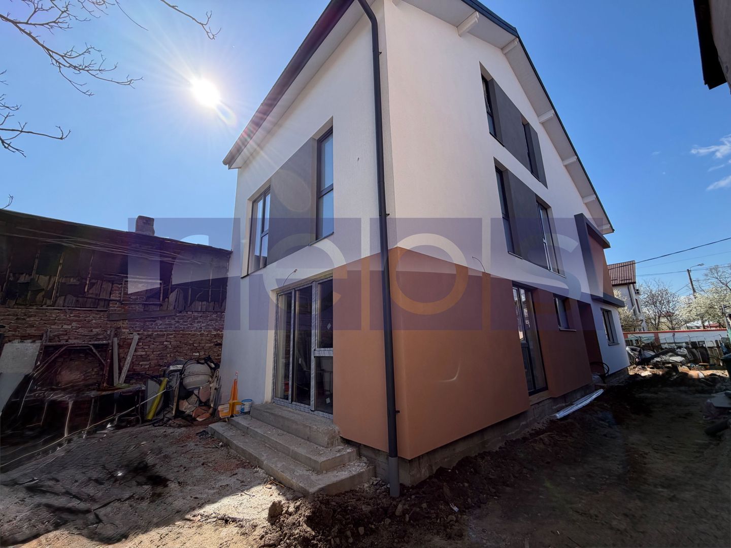 VILA INDIVIDUALA P+1+M | 284 MP UTILI | 5 DORMITOARE | ZONA BUCURESTII NOI - Poză 2