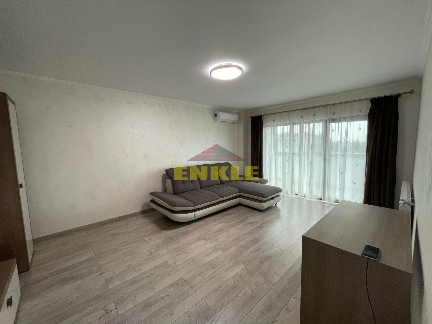 Închiriere apartament 2 camere in BLOC NOU,  zonă Centrală - Poză 2