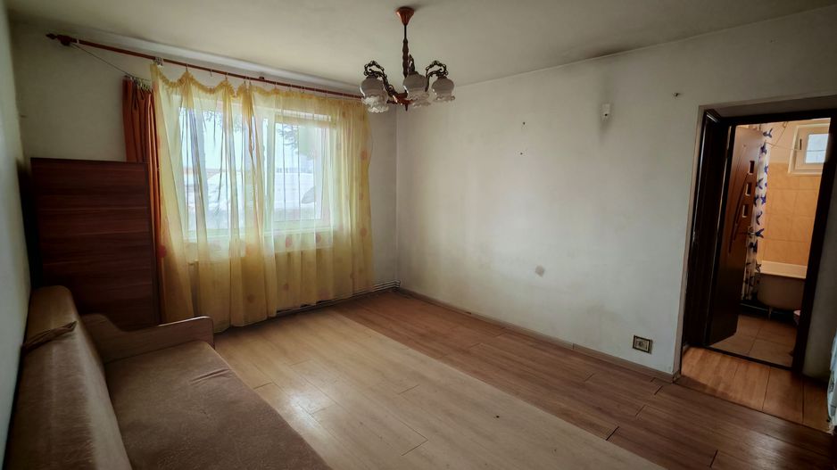 Apartament 2 camere,parter,semidecomandat,zona Coca Cola - Poză 7