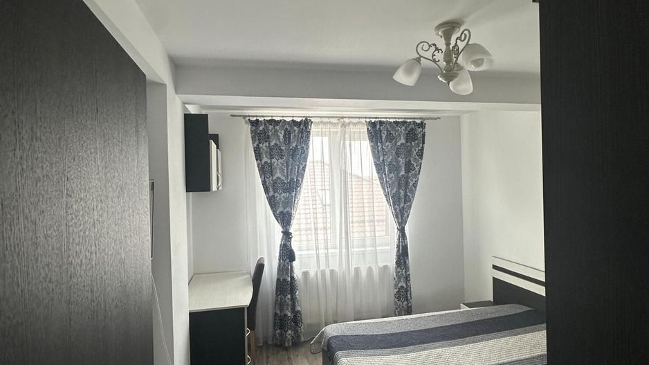 Agentie- Oferim spre inchiriere apartament cu 3 camere decomandat - Poză 13