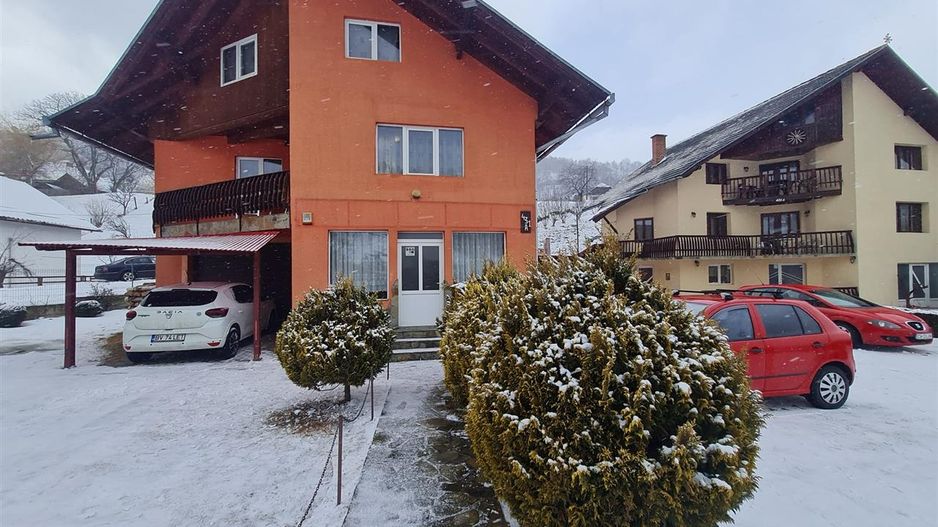 In regiune pitoreasca, cu view montan, Moeciu de Jos, Bran, Brasov - Poză 21