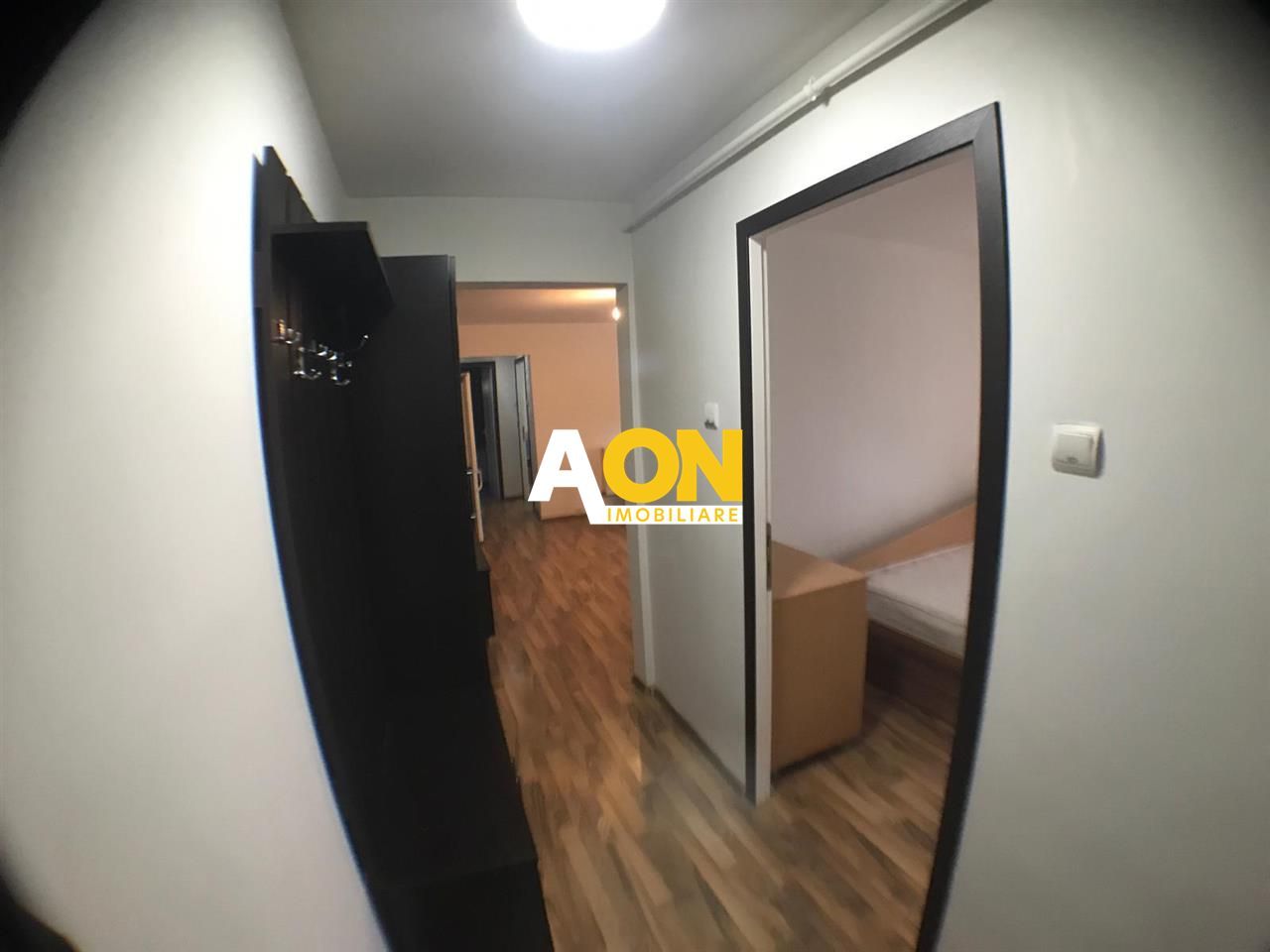 Apartament cu 3 camere de inchiriat, decomandat, Cetate - Poză 4