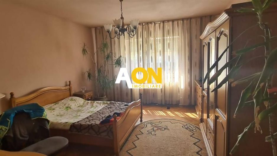 De vanzare casa 5 camere 800 mp teren Oarda de Jos - Poză 8